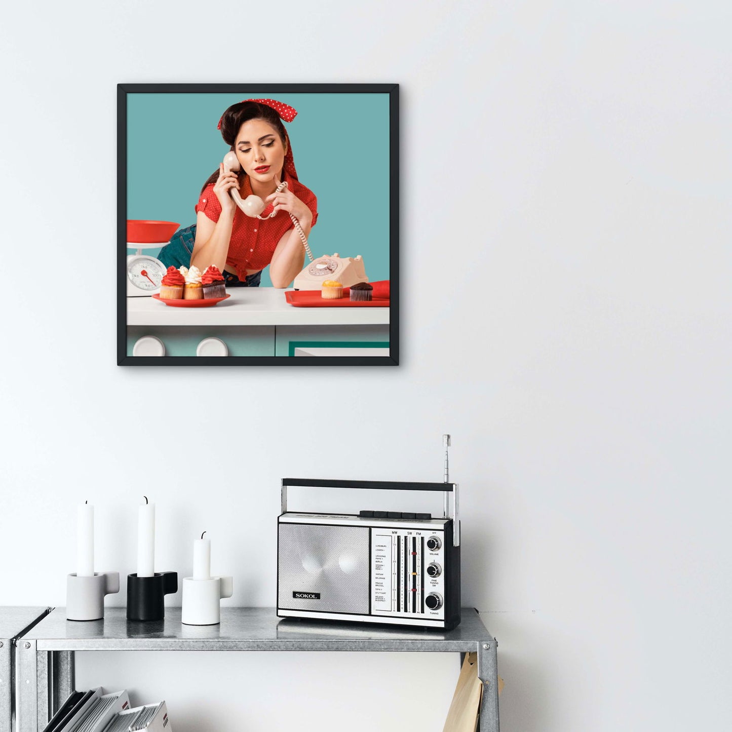 Retro Glamour Woman Poster - Hakyarts