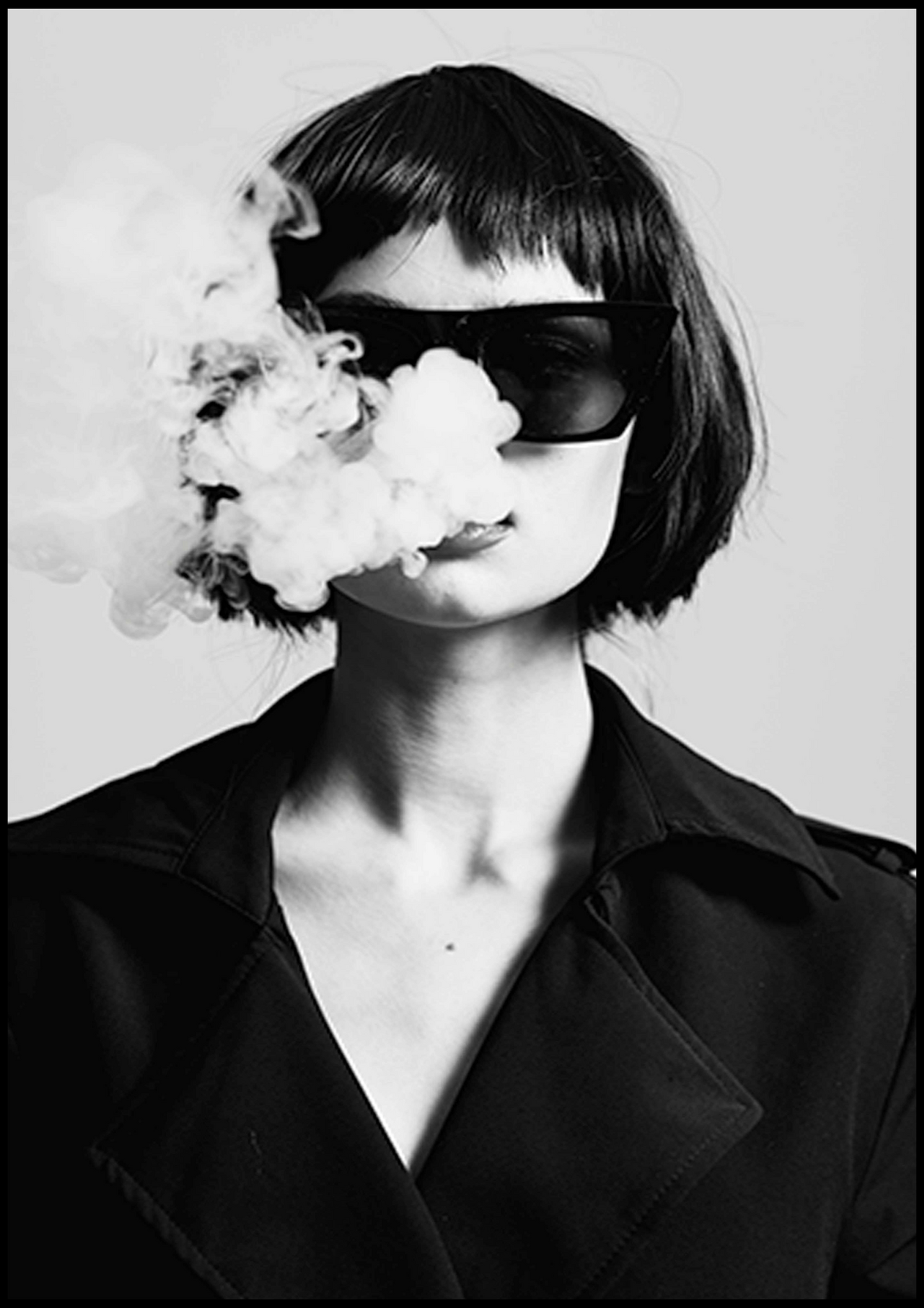 Smoking Woman Poster - Hakyarts